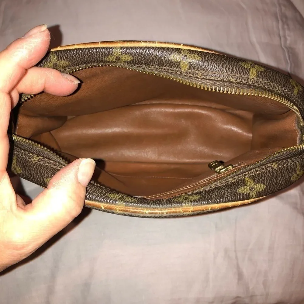 Louis Vuitton Selis GM